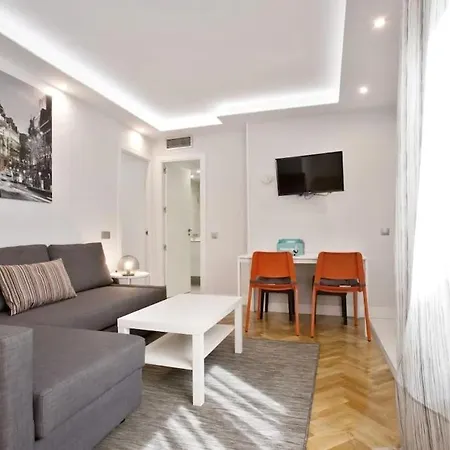 Apartament Gran Via By RegalateMadryt Zewnętrze zdjęcie